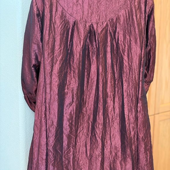 Maroon Button-Front satin jacket - Picture 4 of 8